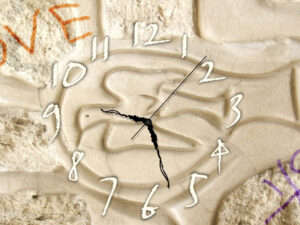 wall-art-clock- peace